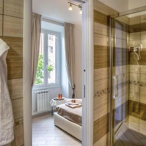 Private Bathroom King Room